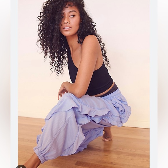 Free People Quick Thrills Ruffle Jogger Pants NWT Lilac Purple Size Small NWT - Picture 3 of 6